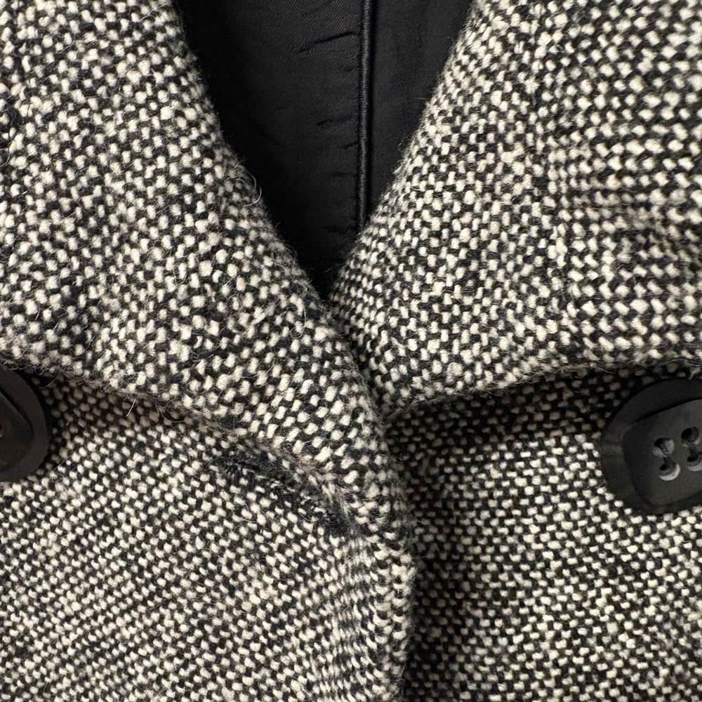 Hunting World Coat - Picture 6 of 12